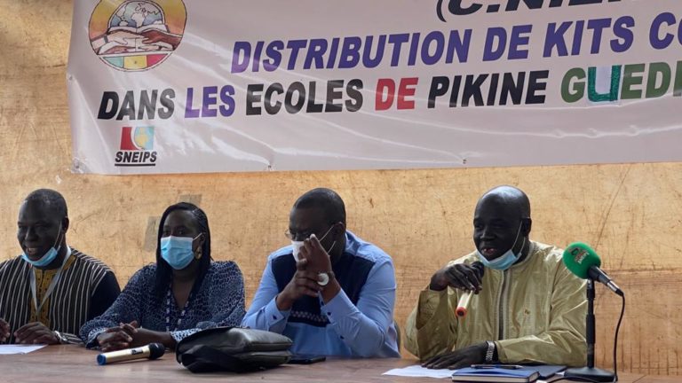 CNEPT – Lancement de distribution des kits sanitaires dans les académies de Pikine Guediawaye et Diourbel au Lycée de Thiaroye